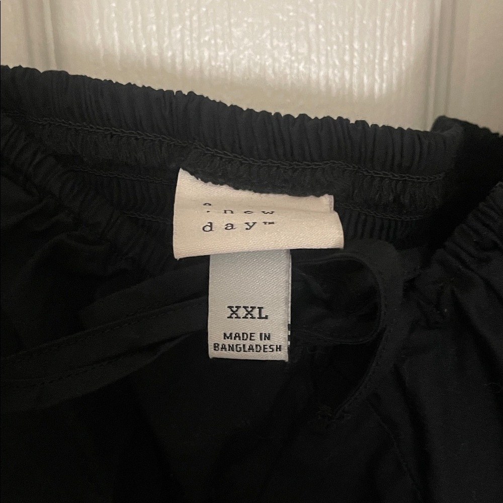 Black Puff-Sleeve Women’s Dress - Picture 5 of 6